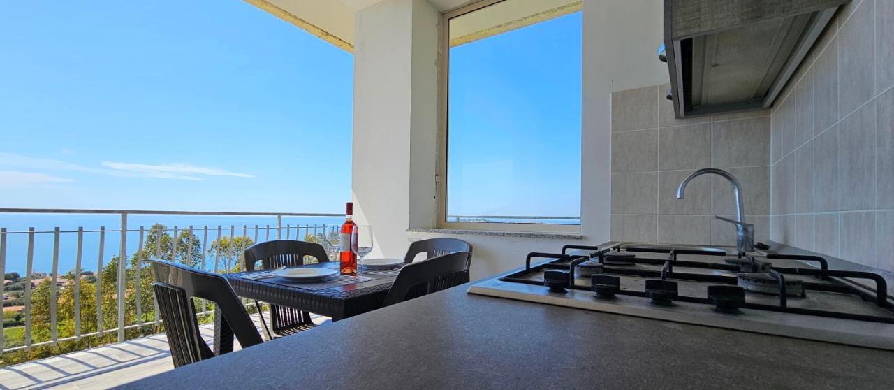 Naturamare Apartments - Piscina Idromassaggio Con Vista Mare Aperta Fino Alle Ore 22-00 Capo Vaticano Exterior foto